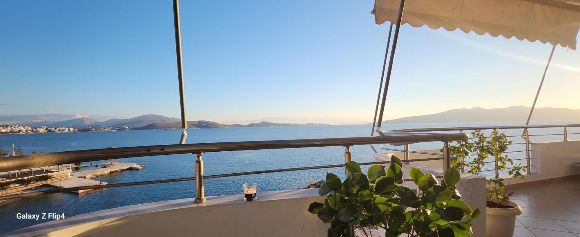Alpha Seaside Apartment Saranda Kültér fotó