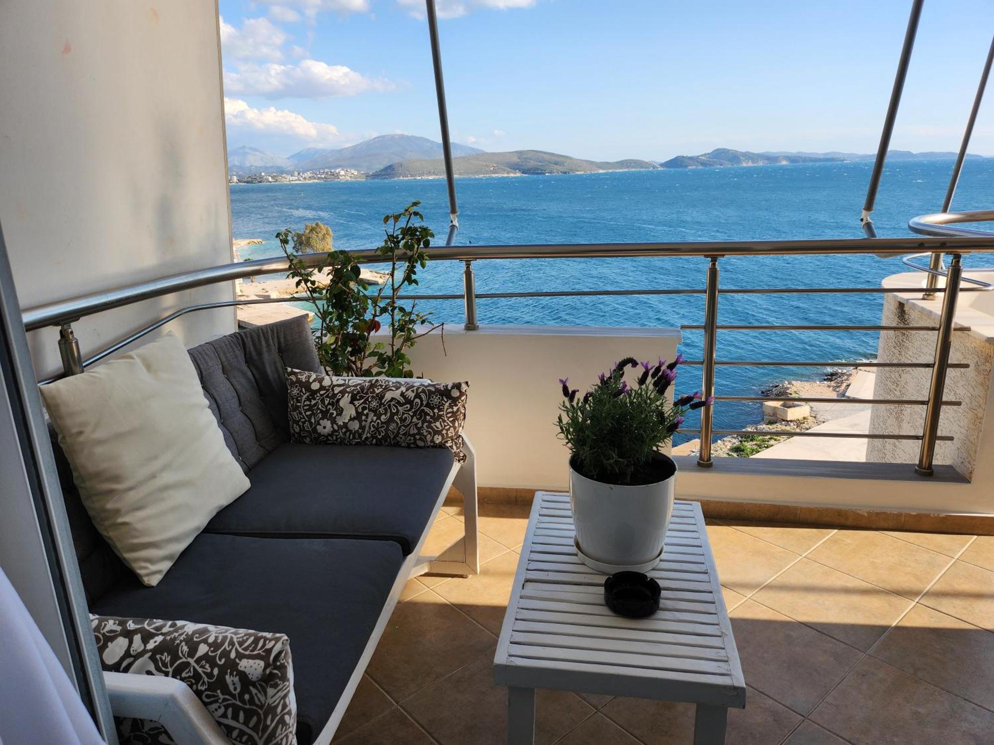 Alpha Seaside Apartment Saranda Kültér fotó